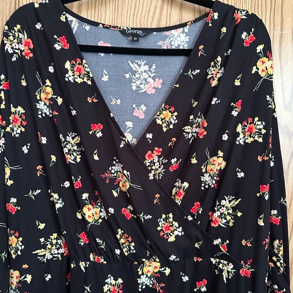George super soft knit faux wrap midi dress EUC 2X black with floral print - Picture 4 of 6
